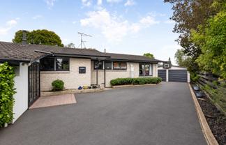 33 Chesterman Road, Riverlea