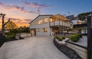21 Beach Road, Mellons Bay