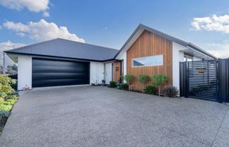 12 Huia Street, Waikiwi