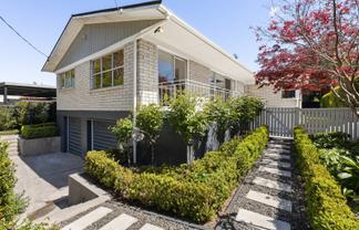 17 Banbury Crescent, Fairfield