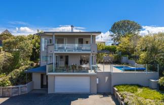 5 Tiri Road, Oneroa