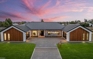 17 Knighton Drive, West Melton