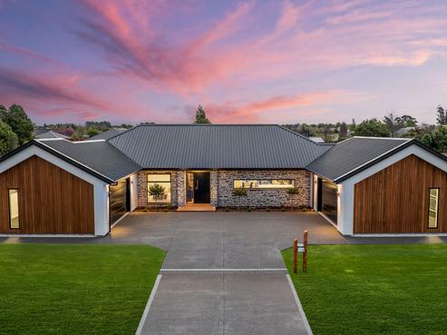 17 Knighton Drive, West Melton