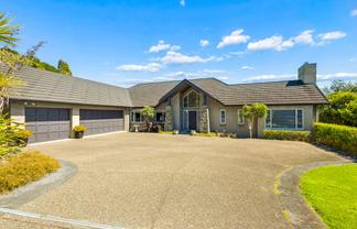 664 Redoubt Road, Flat Bush