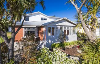 A/27 Galloway Street, Mornington