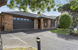 50 Mary Huse Grove, Manor Park