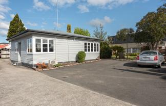 High-Profile Cameron Road offices + Ample parking
