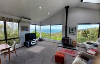 111 Maungaraki Road, Korokoro