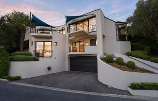 35A Te Awakura Terrace, Mount Pleasant