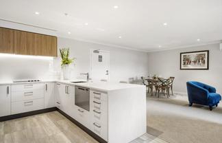11 Commodore Drive, Lynfield