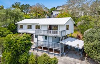 12 Delshaw Avenue, Stanmore Bay