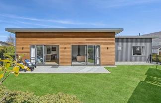 4 Kahu Close, Wanaka