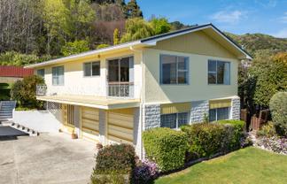 43 Marlborough Crescent, Richmond