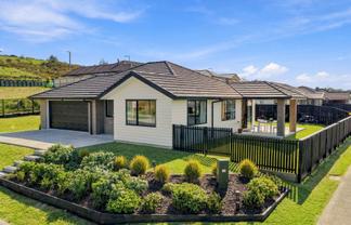 12 Awa Avenue, Helensville