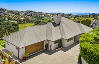 236 Alec Craig Way, Gulf Harbour