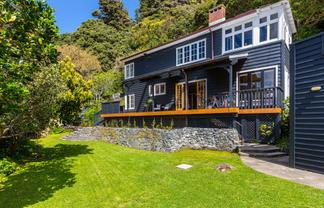 455 Muritai Road, Eastbourne