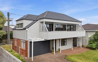 2/13 Saltburn Road, Milford