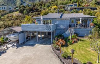 38 Moana View Road, Waikawa