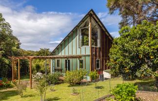 231 Orapiu Road, Waiheke Island