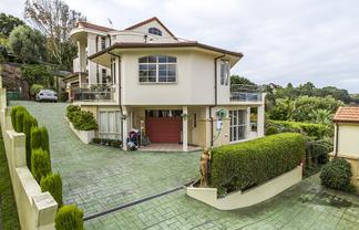 3A Valley Road, Browns Bay