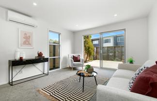 28A Barber Grove, Moera