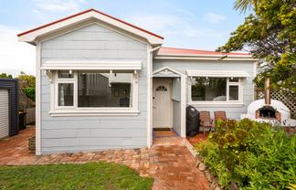 73 Buckley Road, Southgate