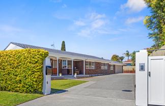 16 Waratah Street, Matua