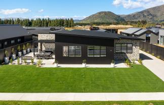 10 Packer Road, Wanaka