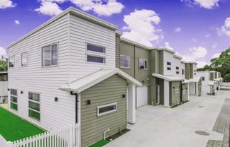 8/50 Claude Road, Hillpark