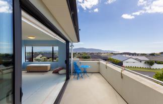 1 Shearwater Rise, Paraparaumu Beach