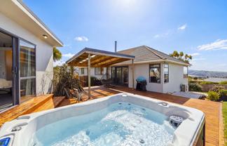 8 Ellersley Street, Halfway Bush