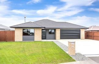 25 Full Moon Lane, Rolleston