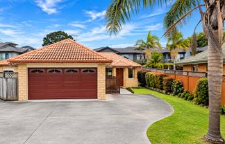 32 Cairnsvale Rise, Manurewa