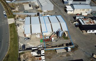 Warehouse plus Yard