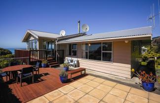 4 Farmer Street, Gore Bay