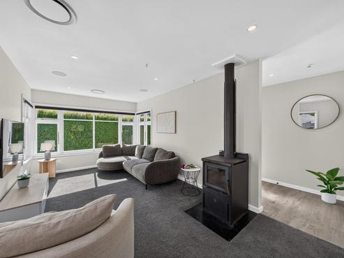 9 Stanbury Avenue, Somerfield