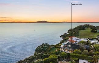 153 Beach Road, Castor Bay