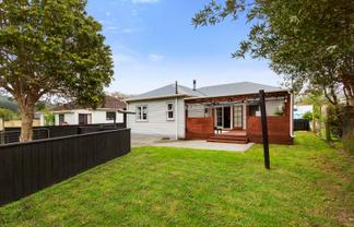 30 Moores Valley Road, Wainuiomata