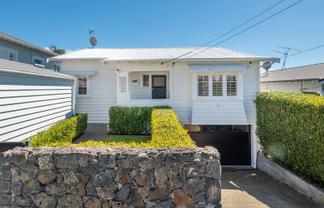 30 Warwick Avenue, Westmere