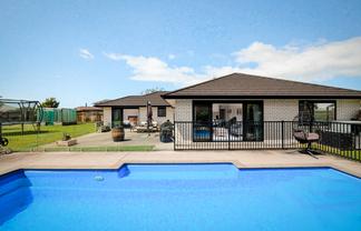 6 Island Vista, Athenree