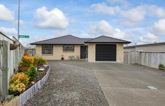 1 Mahia Lane, WAIKANAE