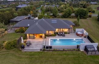 79 Windsor Drive, KIRWEE