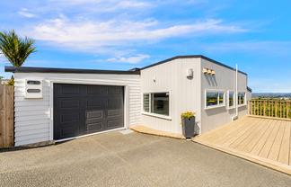 2/9 Sunset Road, Totara Vale