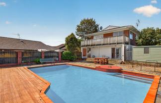 192 Sturges Road, HENDERSON