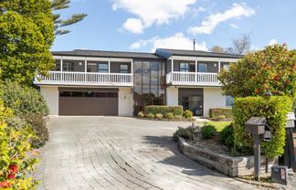 8 Huhana Court, HOKOWHITU