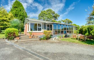 37 Main South Road, Karoro