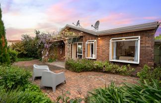35a Main Road, Redcliffs