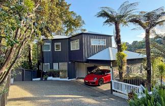 2/10 Wilding Avenue, Northcote Point