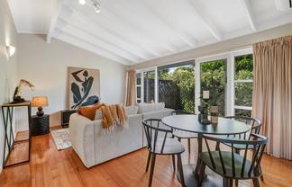 4/19 Montana Avenue, Murrays Bay