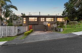 2 Pluto Place, Beach Haven
